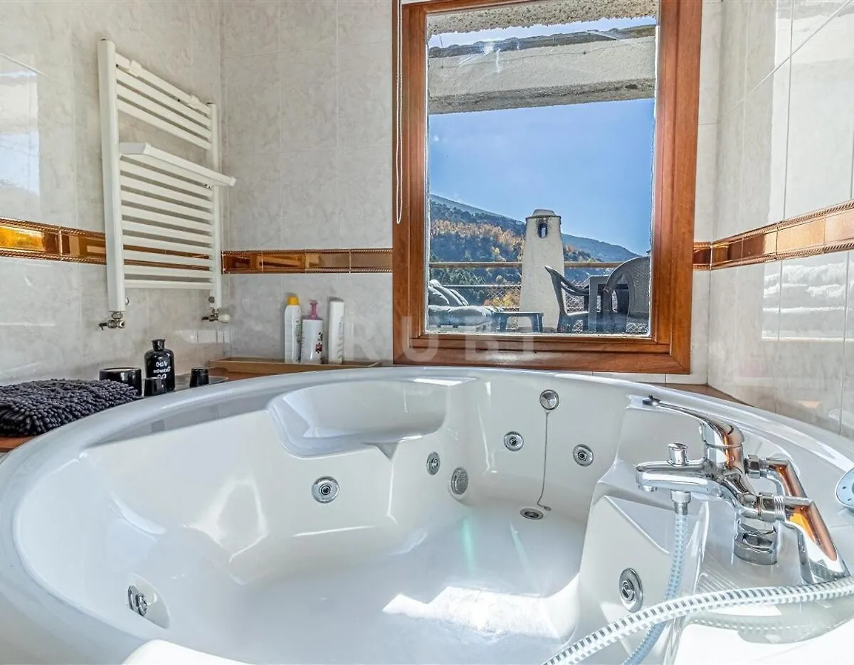 El Capricho De Trevelez Apartment